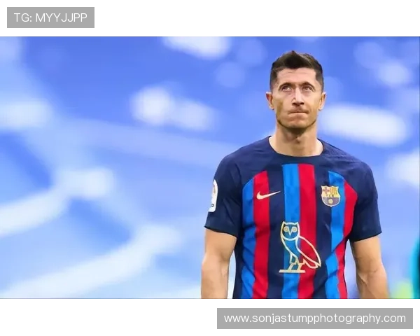 拉菲尼亚:从边路爆点到稳定输出的角色进化解析