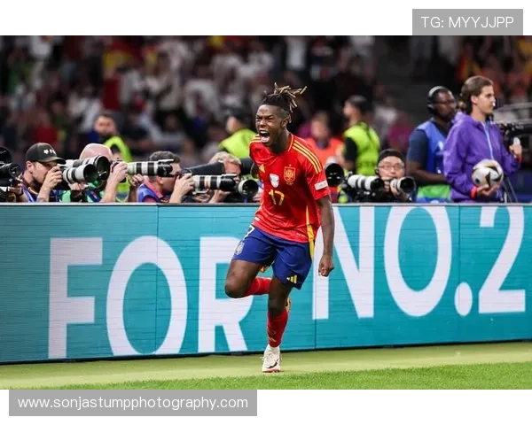 尼科·威廉斯 vs 萨卡：两种边锋成长路径对比