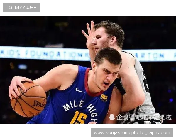 奥斯卡·皮斯托瑞斯出场居然带着全场都没见过的豪车队伍？