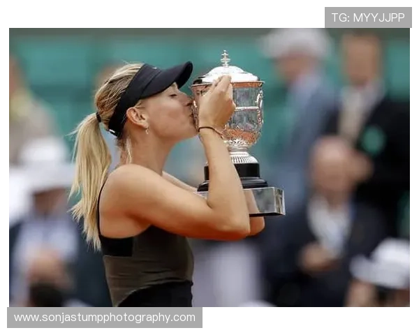 莎拉波娃大牌范儿十足，私底下居然爱打扫，谁想到她有这细腻一面？